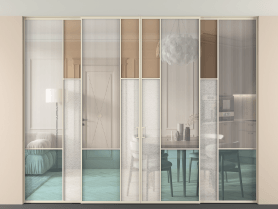 Алюминевая перегородка vntp4_8 Алюминий бежево-серый Четыре стекла. Цвет Алюминий бежево-серый. Материал Алюминий в эмали. Коллекция Перегородка Mosaic внутри проёма четырёхстворчатая со скрытым креплением в потолок. Картинка.